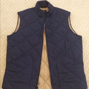 J Crew men’s navy puffer vest size M